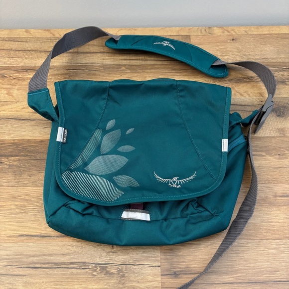 OSPREY Handbags - Osprey Jill Courier Flap Messenger Teal Crossbody Bag Vintage Y2K 2000s